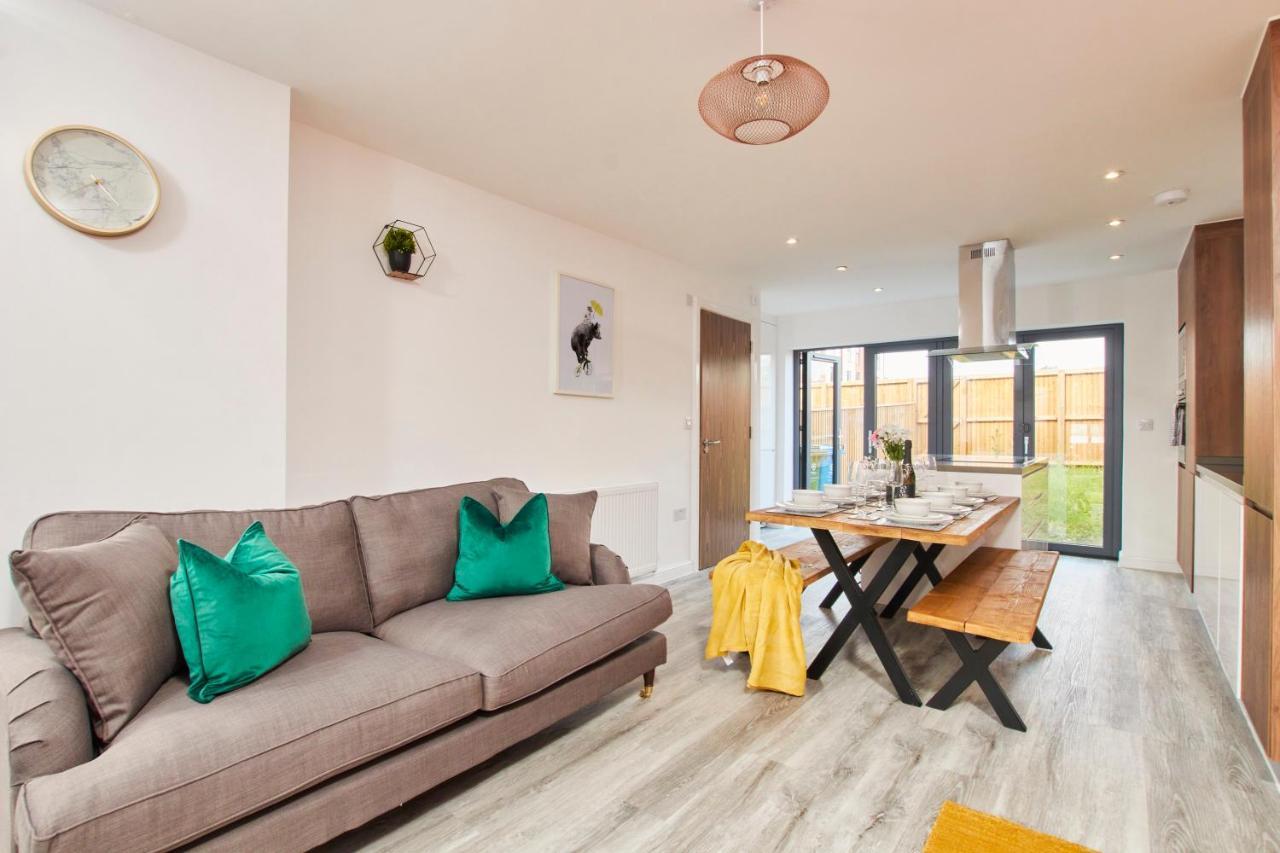 Beaut 5 Bed House W Parking Villa Manchester Bagian luar foto