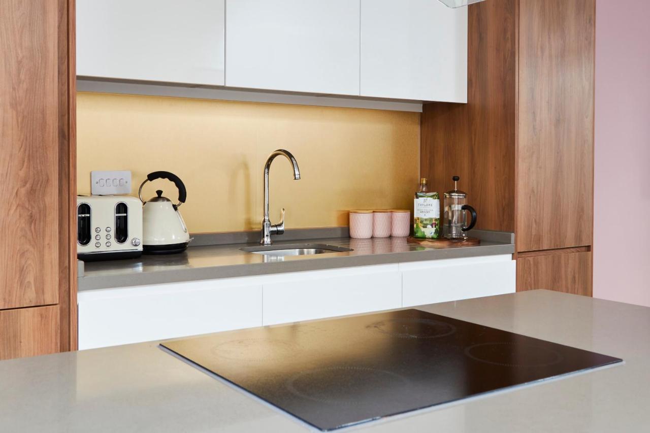 Beaut 5 Bed House W Parking Villa Manchester Bagian luar foto